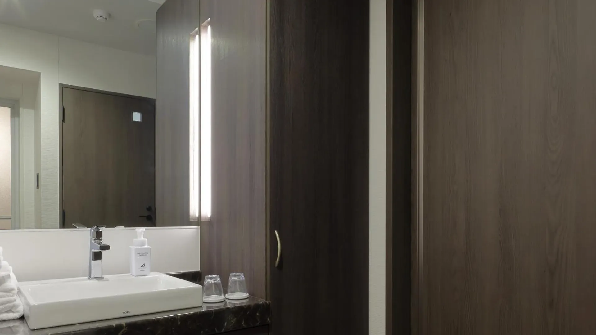 Hotel Sui Kobe Sannomiya By Abest 3*,